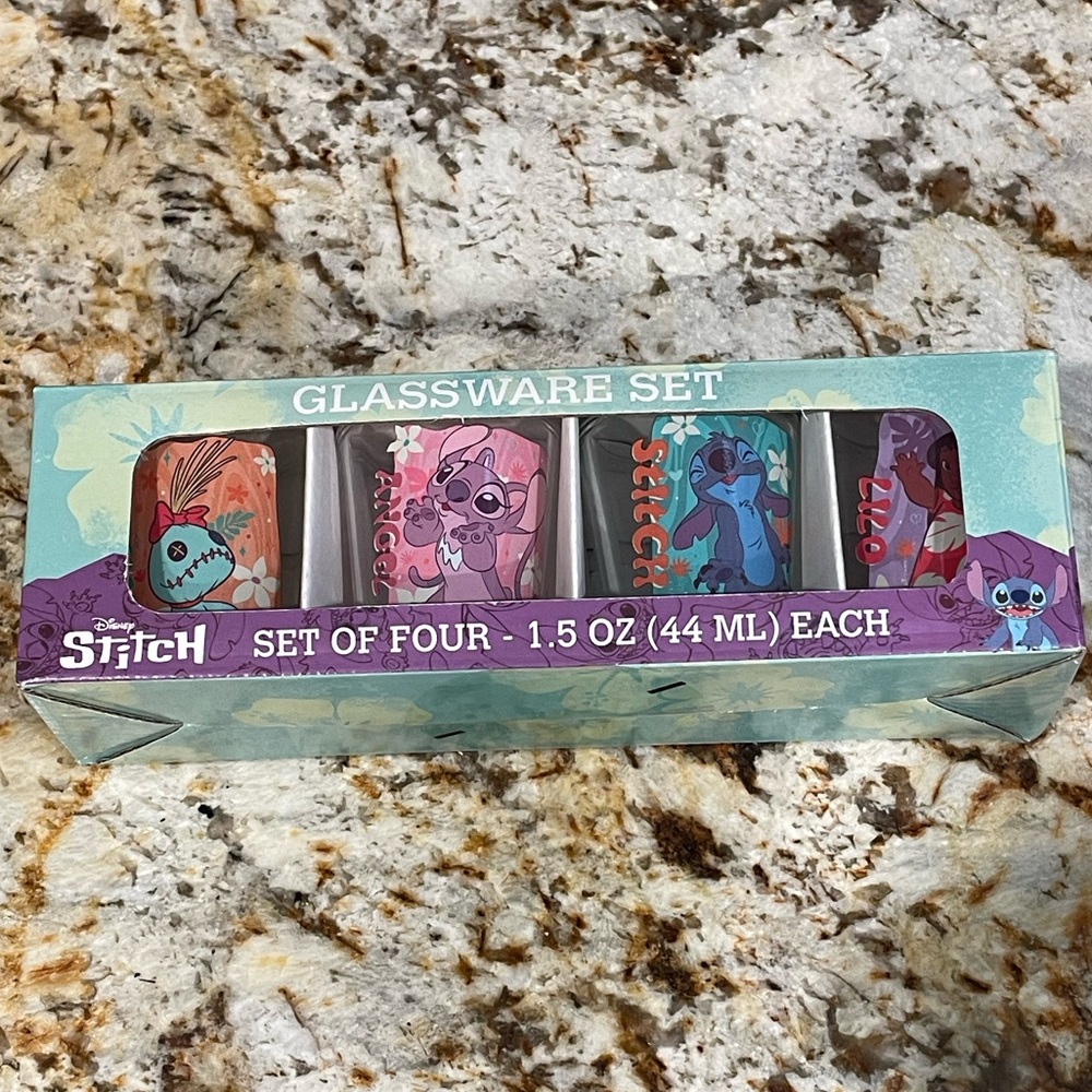 Disney Stitch Glassware Set
